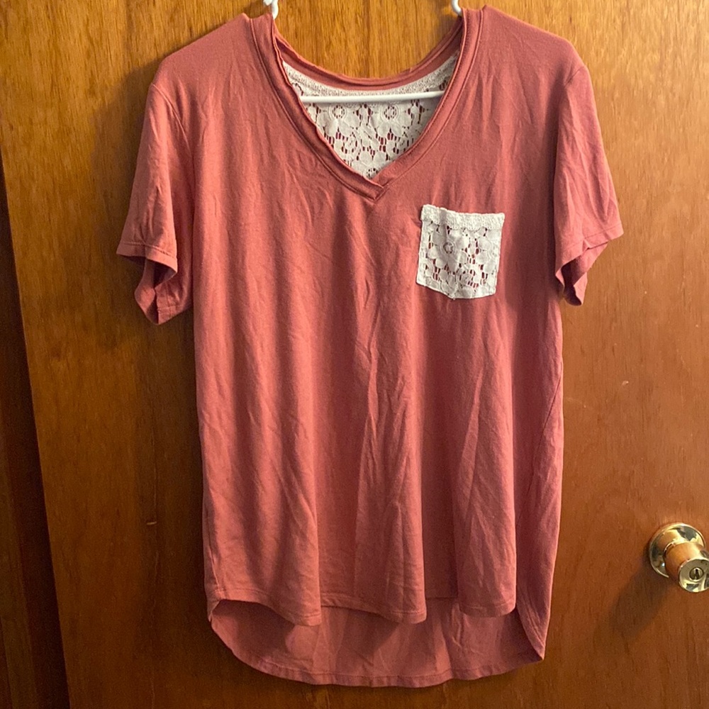 Go Wild Pink & White V-Neck Top w/ Lace Floral Print Front Pocket